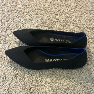 Black Women’s Rothy’s Flats